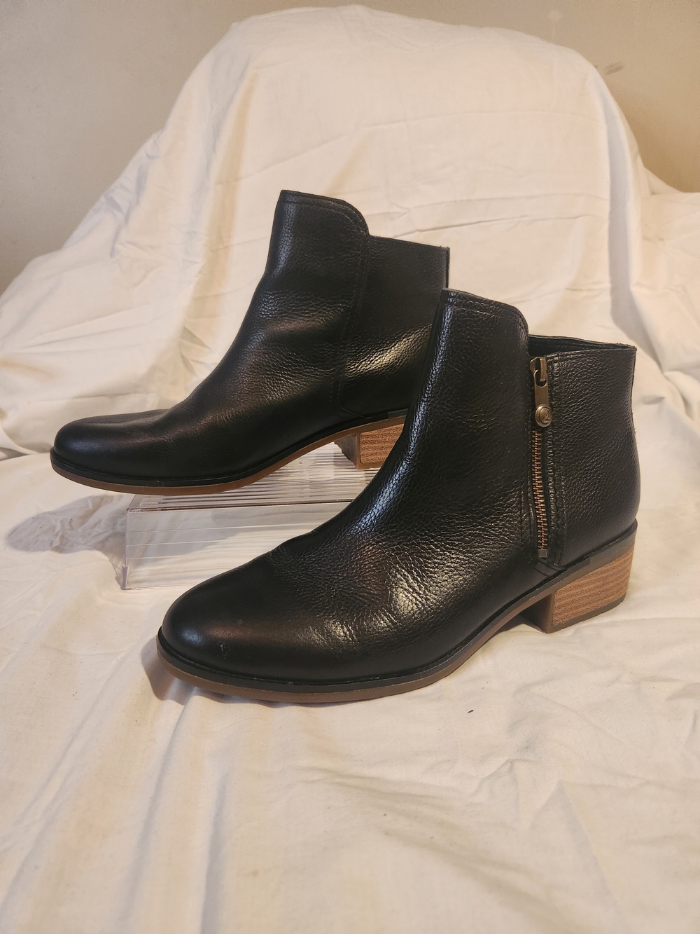Sperry Black Leather Ankle Booties with Side Zip 9
